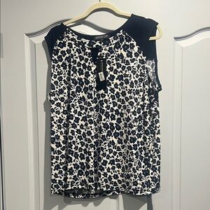 Jones New York Black and White Floral Blouse
